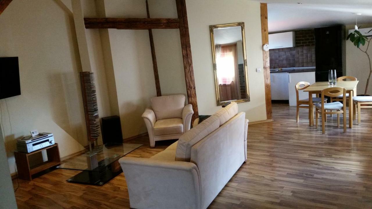 Apartament Central Oradea Apartment ภายนอก รูปภาพ